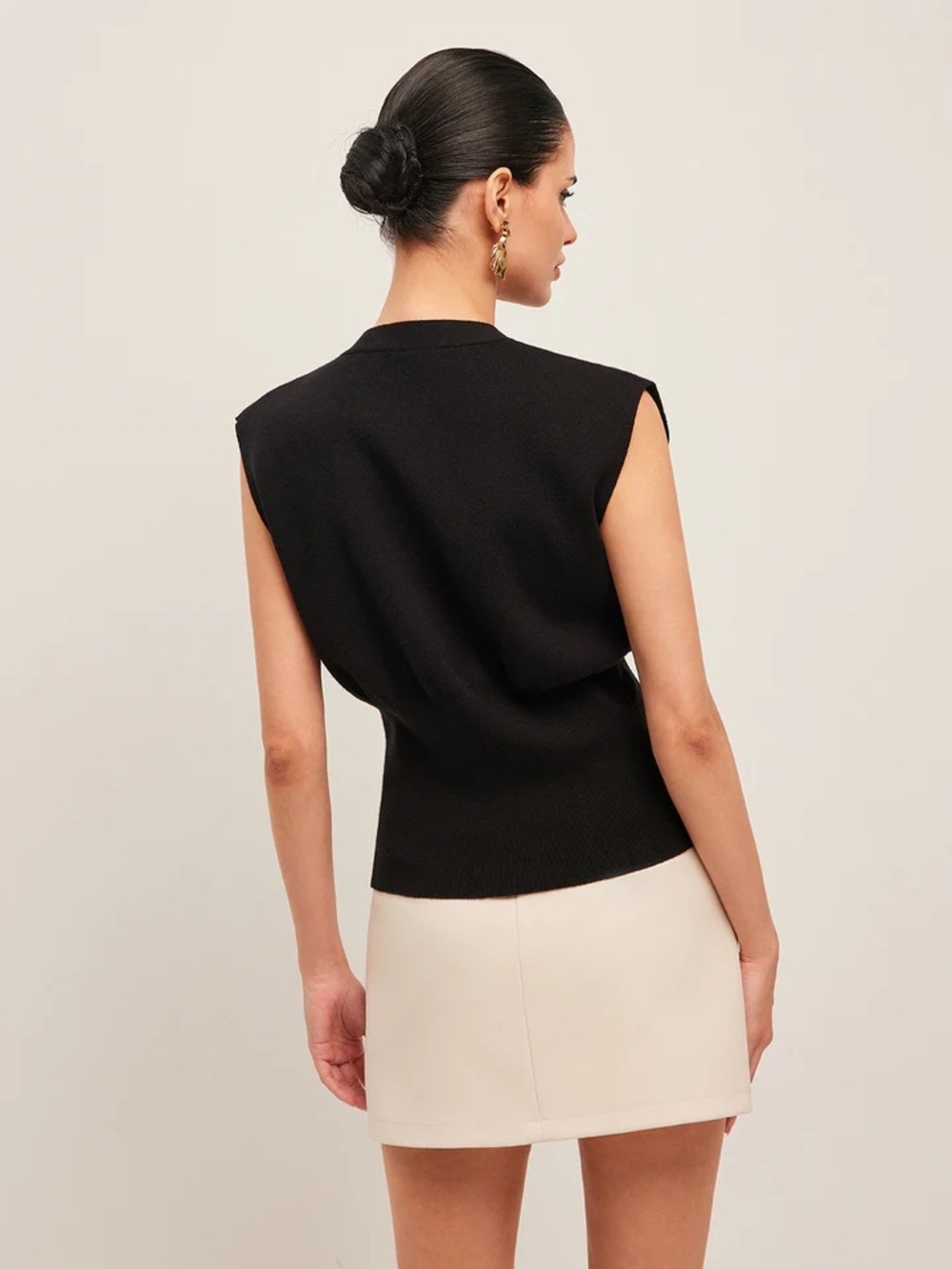 Commense Knit Top Button Detail - Picture 9 of 9